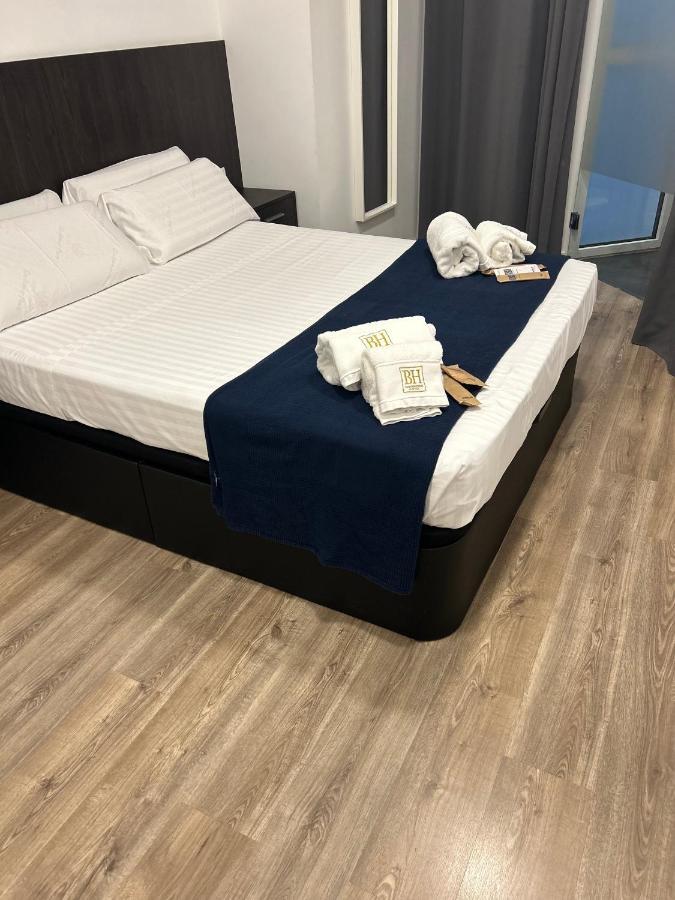 Apartamentos Bh Suites Alicante Exteriör bild